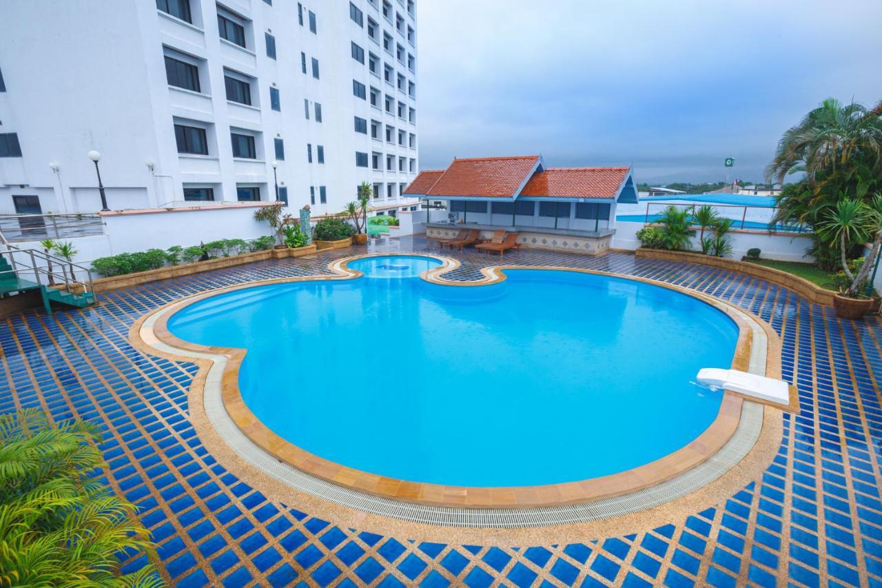 Kp Grand Hotel Csanthaburi Kültér fotó